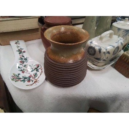VASE GRÈS MARRON STRIÉ 