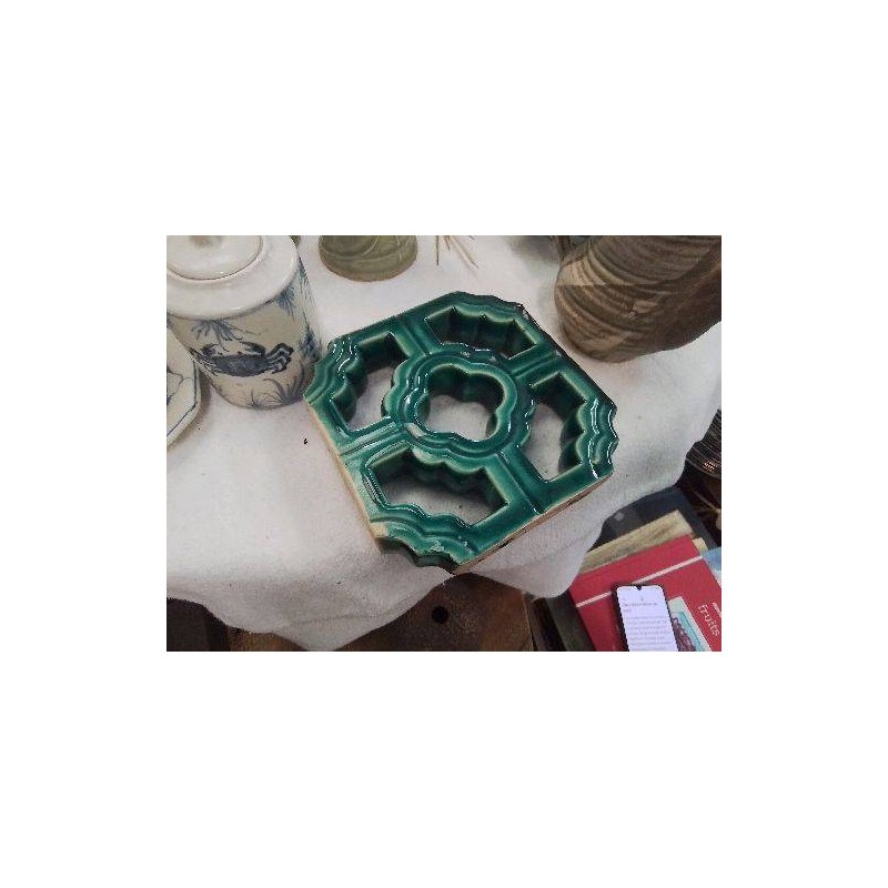 CARREAUX VERT AJOURÉ 
