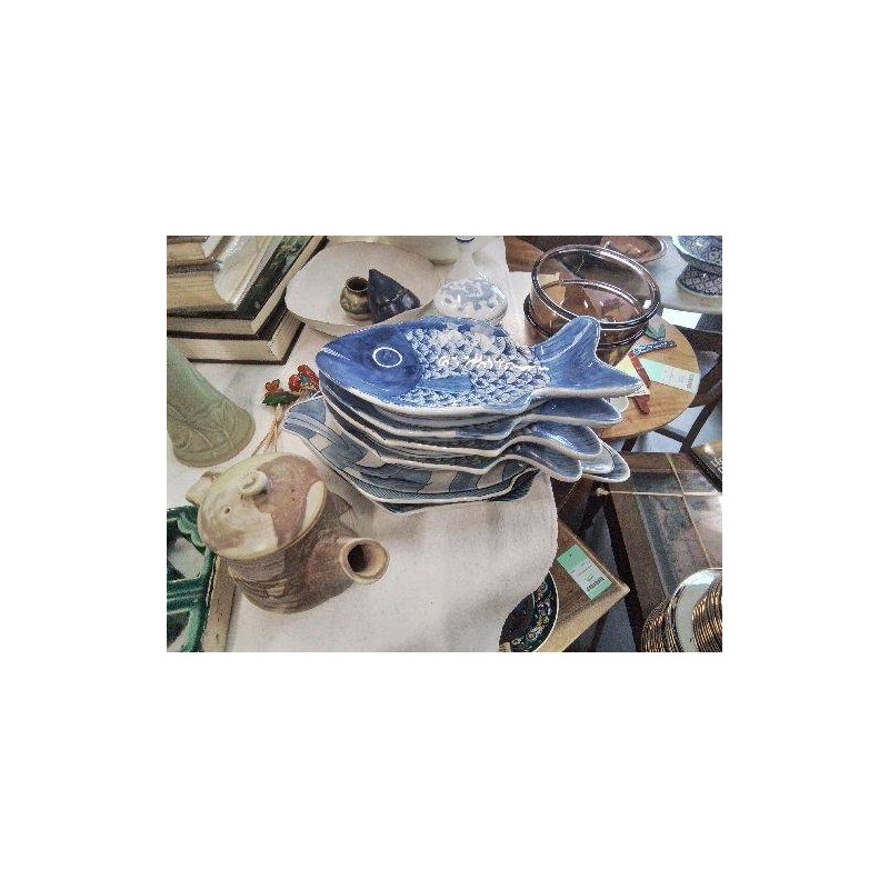 LOT PLATS POISSONS BLEUS