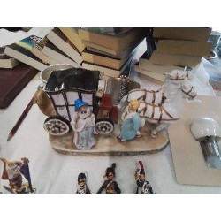 SCENE CALECHE PERSONNAGES CHIKARAMACHI JAPON