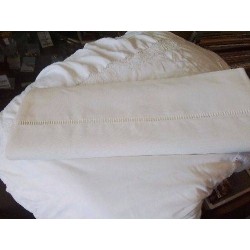 DRAP SIMPLE AJOURÉ 