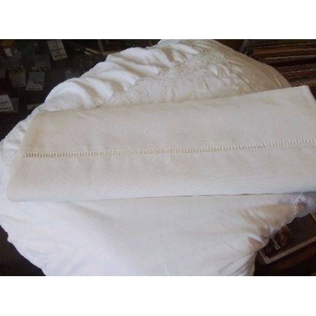 DRAP SIMPLE AJOURÉ 