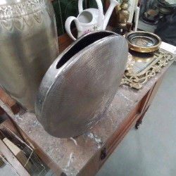 VASE CIRCULAIRE GRIS 