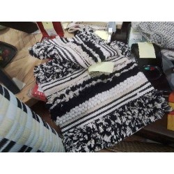 PAIRE DE HOUSSES COUSSINS NOIR ET BLANC 