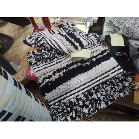 PAIRE DE HOUSSES COUSSINS NOIR ET BLANC 