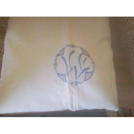 DRAP 2 PERS AJOURE BRODERIE BLEUE