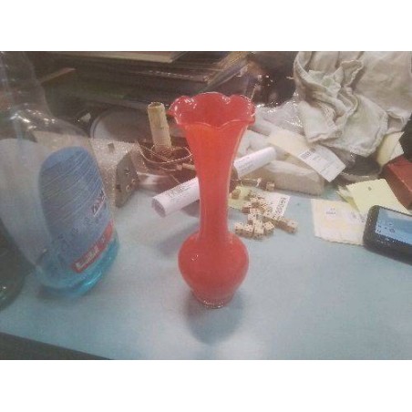 VASE PM OPALINE ROUGE VINTAGE
