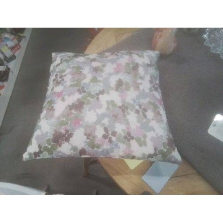 COUSSIN FLEURI 