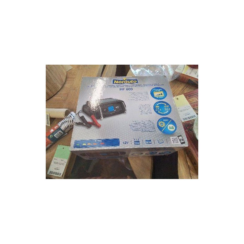 CHARGEUR BATTERIE NORAUTO HF 600