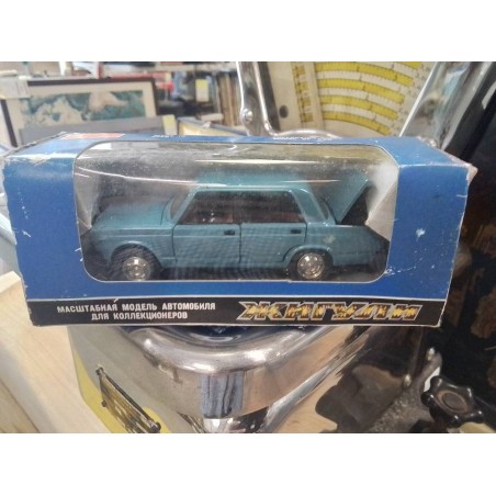 VOITURE MINIATURE LADA MADE IN USSR