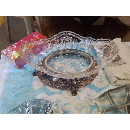 PLAT VERRE PRESSÉ ET SOCLE METAL