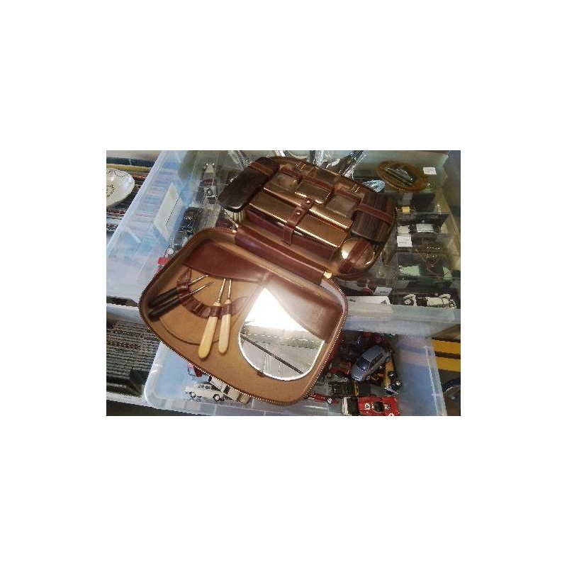 TROUSSE TOILETTE MARRON VINTAGE