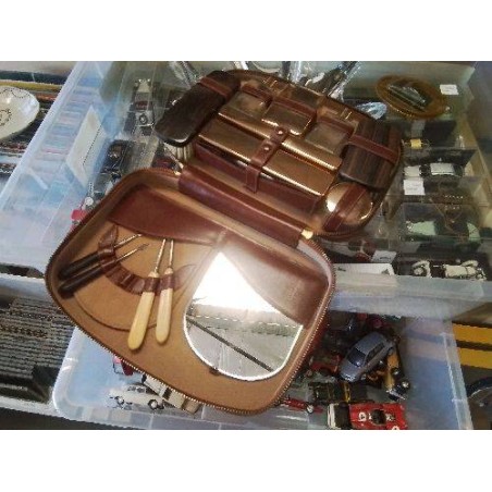 TROUSSE TOILETTE MARRON VINTAGE