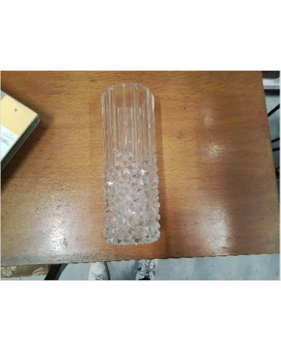 VASE PIQUES