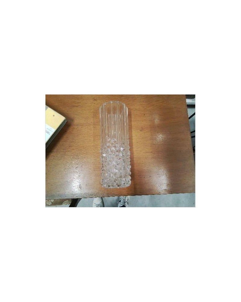 VASE PIQUES