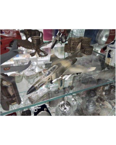 AVION METAL