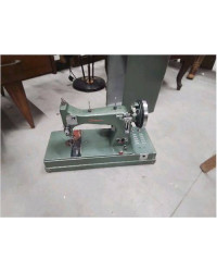 MACHINE À COUDRE OMNIA 120V SANS ALIM