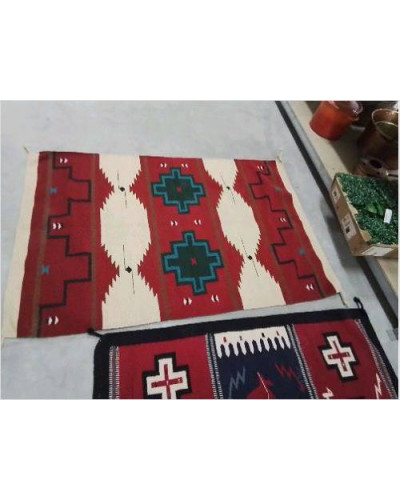 TAPIS EN LAINE DESIGN MAYA...