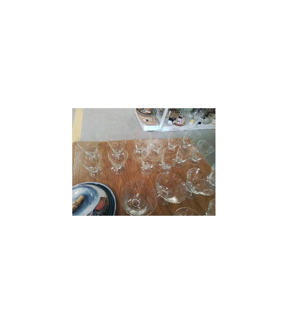 LOT 12 VERRES GRAVÉS 2 TAILLES