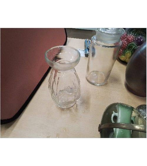 VASE VERRE MOULÉ ANC