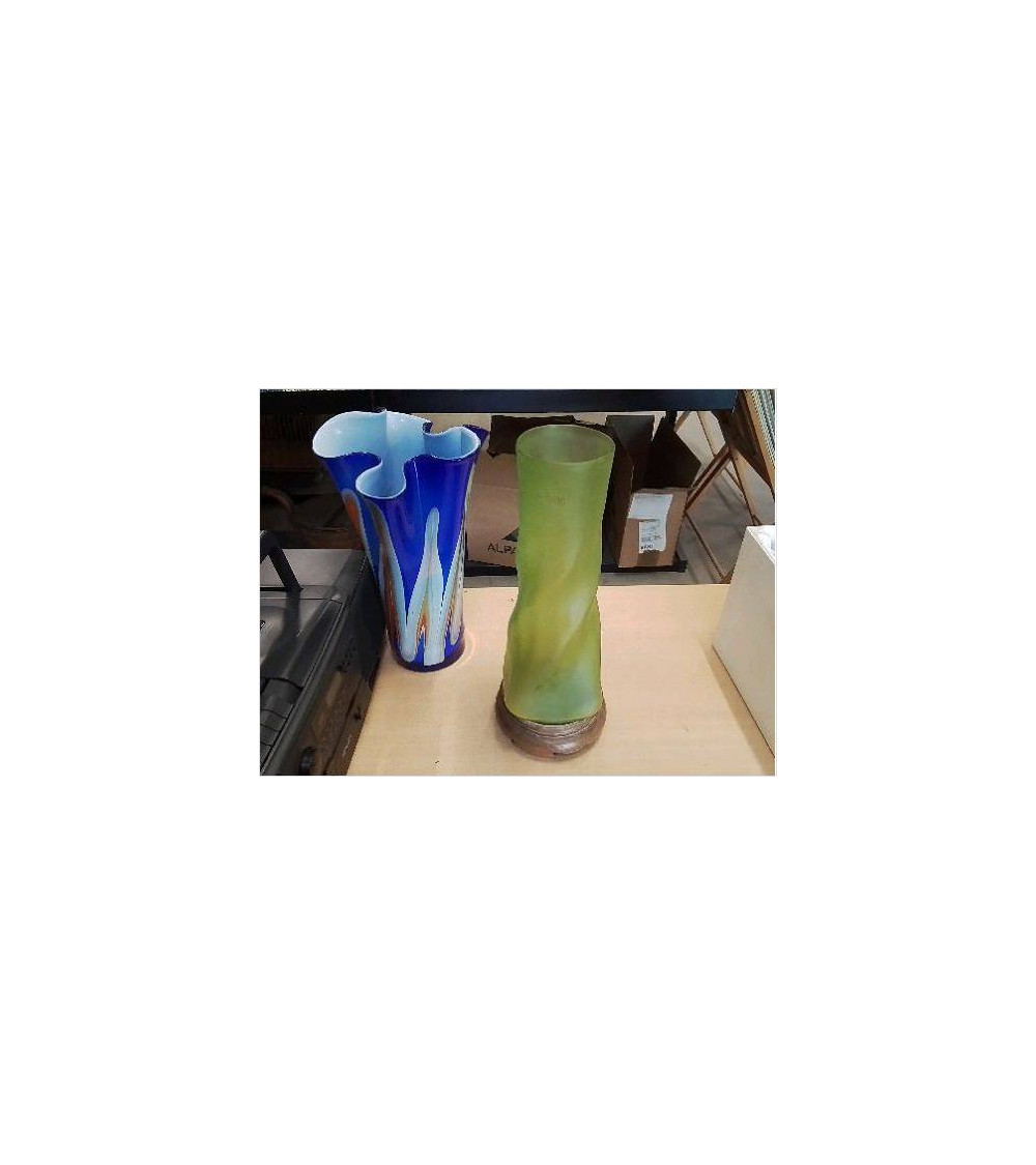 VASE VERT PATE DE VERRE SUR SOCLE BOIS