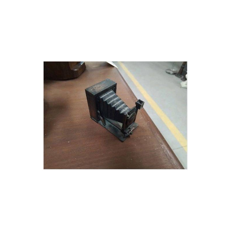 TAILLE CRAYON FORME APPAREIL PHOTO ANCIEN 