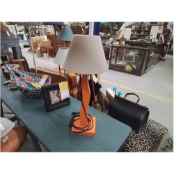 LAMPE MODERNE BOIS ORANGE...