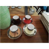 LOT DE 4 TASSES ET SOUS TASSES 4 COULEURS ET ARGENTÉ 