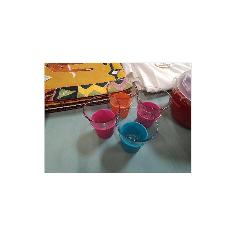 LOT DE 4 VERRES CAOUTCHOUC COULEUR 