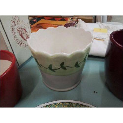 CACHE POT BLANC ET VERT...