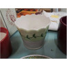 CACHE POT BLANC ET VERT DECO FEUILLE 