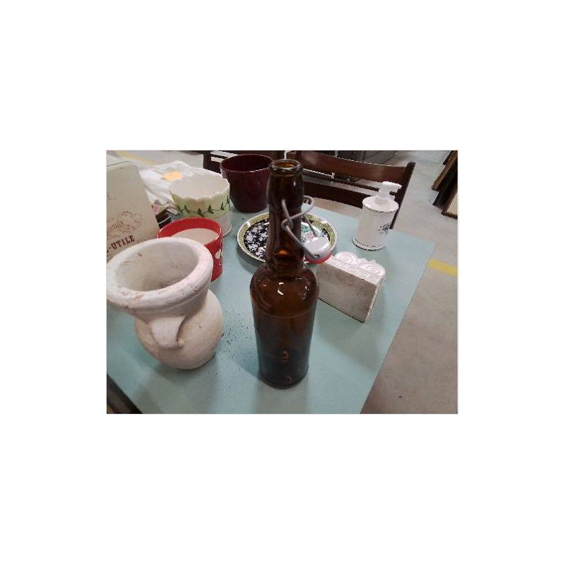 BOUTEILLE VERRE MARRON A BOUCHON 