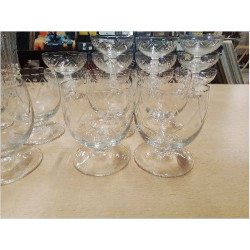 LOT 4 VERRES CRISTAL 