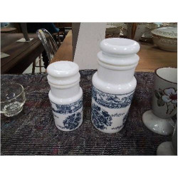 LOT DE 2 POTS VERRE BLANC...