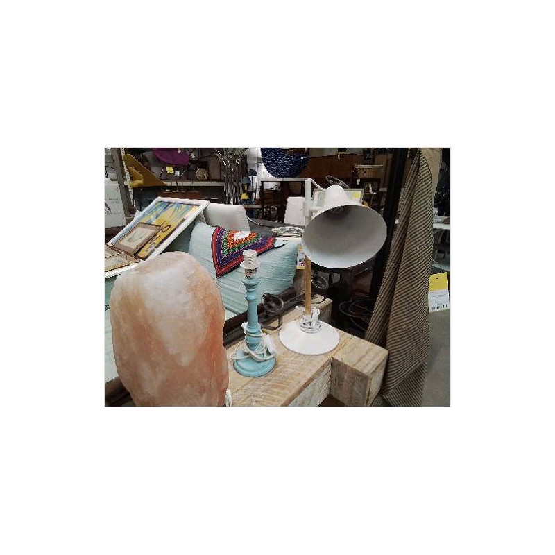 LAMPE METAL CREME PIED BOIS