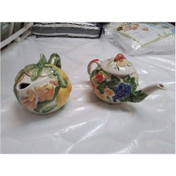 THEIERE CERAMIQUE DECOR FRUITS