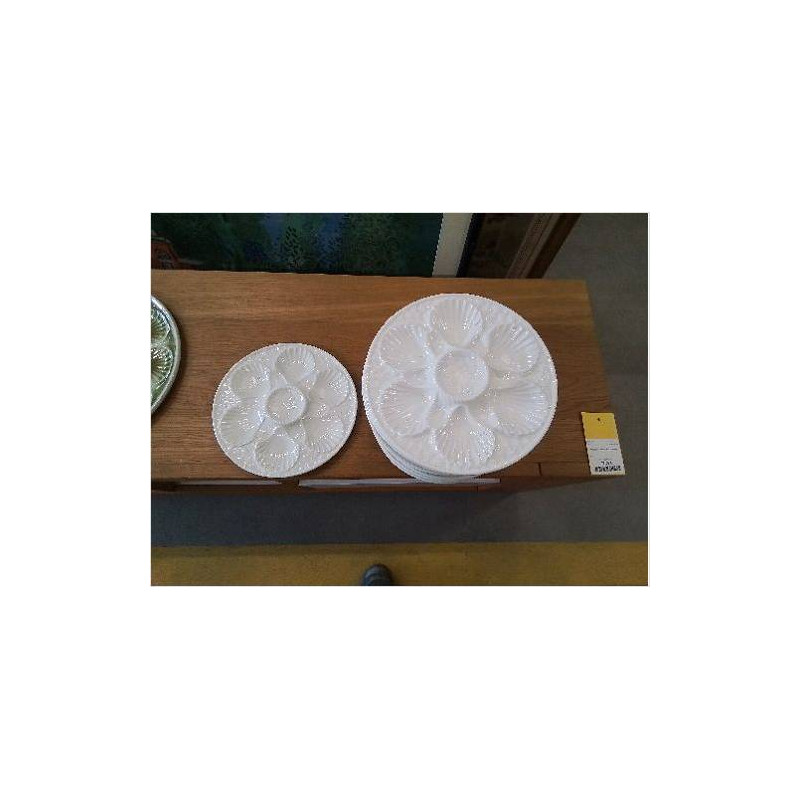 LOT 11 ASSIETTES HUITRES LONGCHAMPS