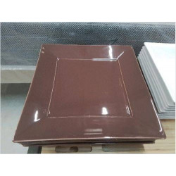 LOT ASSIETTES CARRÉES MARRON