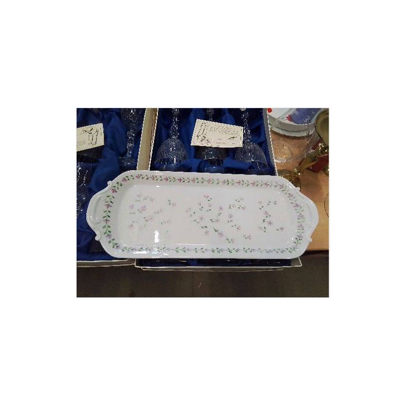 PLAT A CAKE PORCELAINE LIMOGES DECOR PETITES FLEURS MAUVES