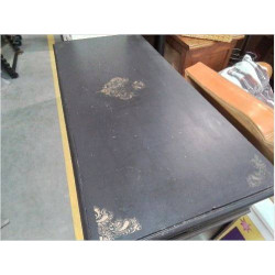 COMMODE PEINTE NOIRE DORÉ D/MARBRE PEINT