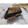 BOITE À MAQUILLAGE MUSICALE FORME PIANO DECO ASIATIQUE 