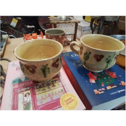 PAIRE DE TASSES ANC 