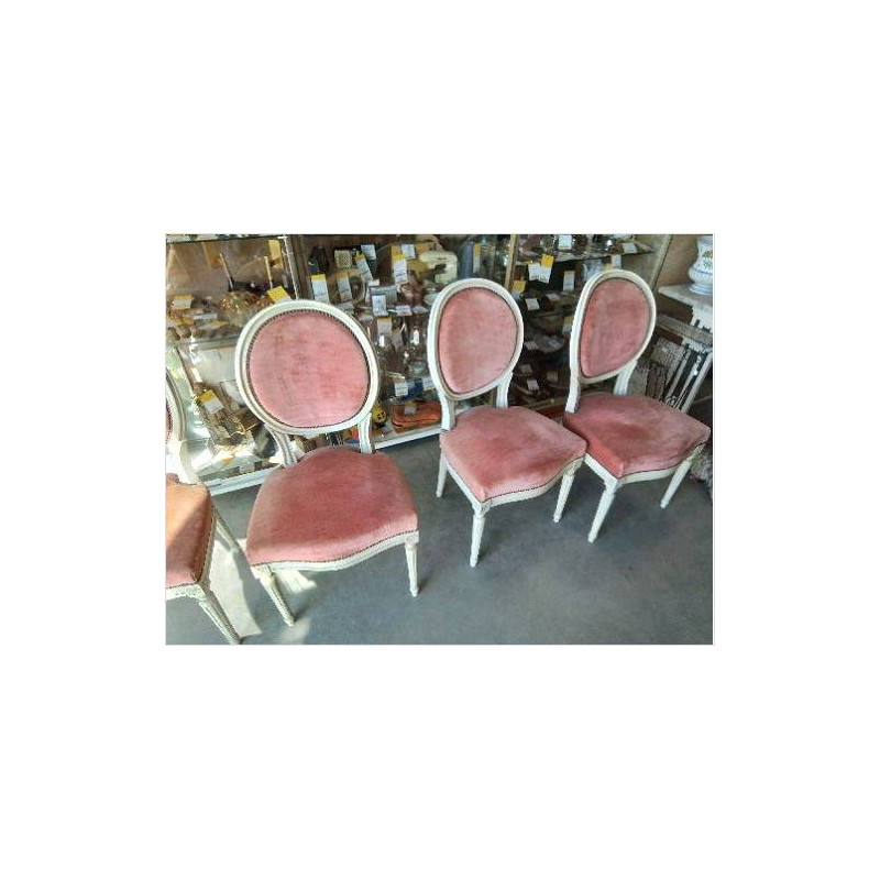 LOT 4 CHAISES ST LXVI 