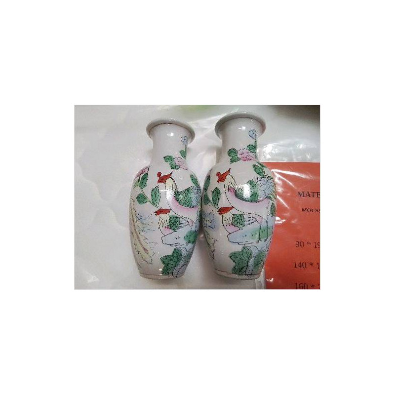 PAIRE DE VASES ASIATIQUES DECO COQ ET FLEURS 
