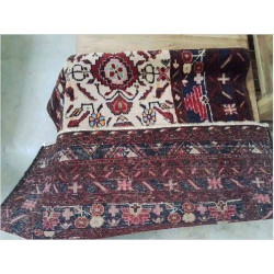 TAPIS FAIT MAIN 150 X 86