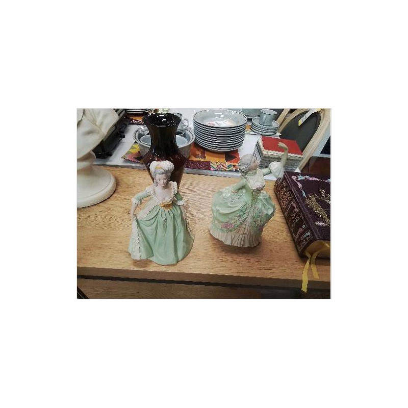 STATUETTE PORCELAINE FRANKLIN 1982