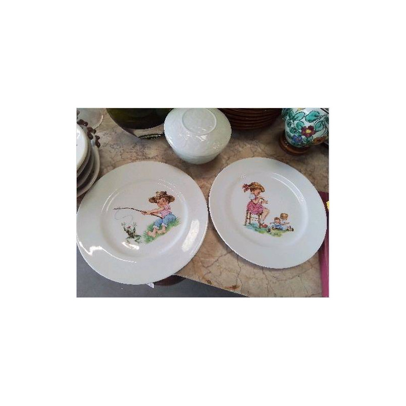 ASSIETTE PORCELAINE DECOR NAIF ENFANT