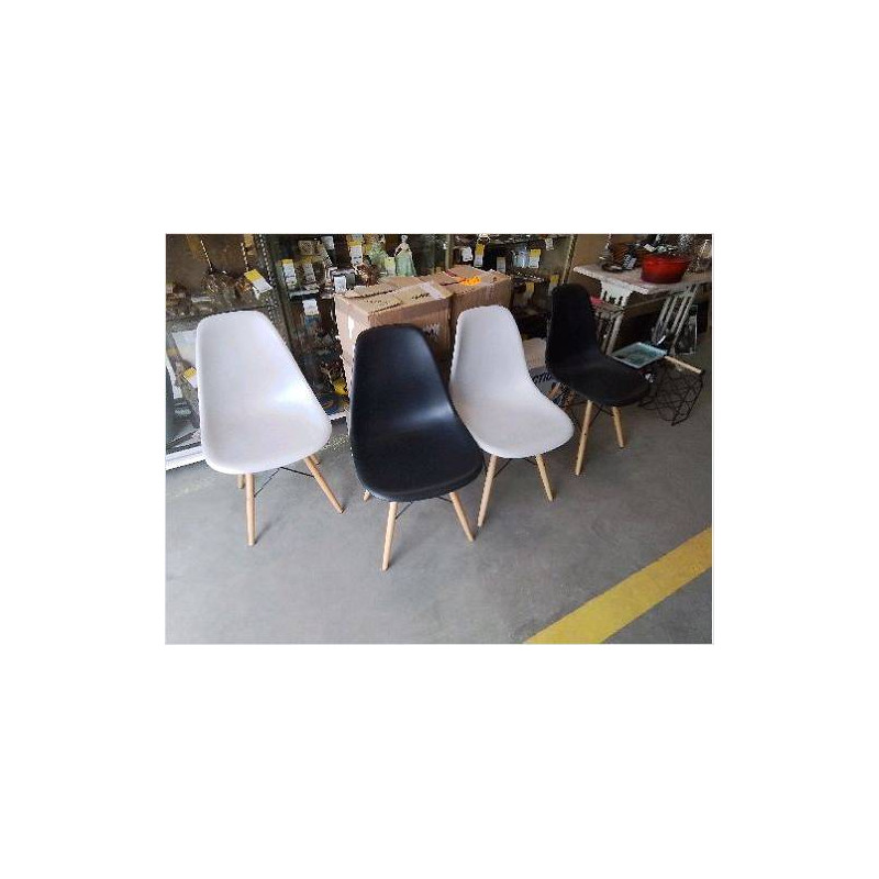 LOT 4 CHAISES GRIS NOIR COQUE