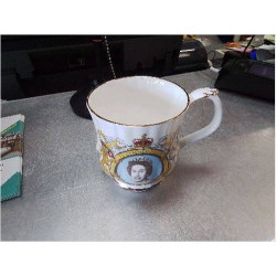 TASSE REINE ELISABETH