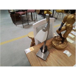 LAMPE PIED METAL FORME